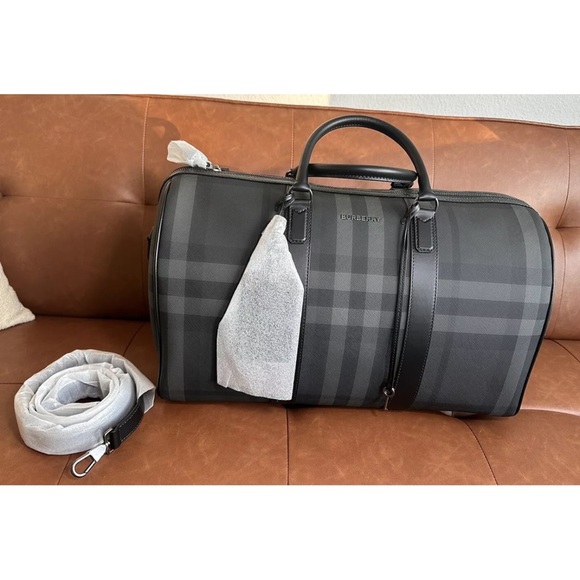Burberry Boston Holdall Duffle Bag In Charcoal Color small imperfection - Picture 1 of 14